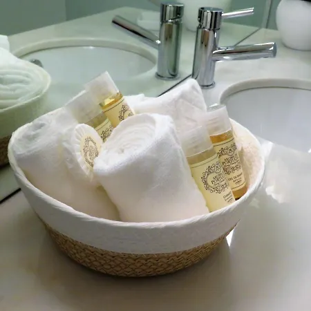 Hideaway 2 - Metro Trindade Porto