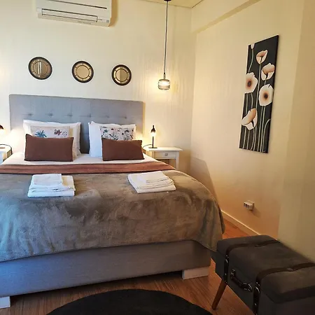 Hideaway 2 - Metro Trindade