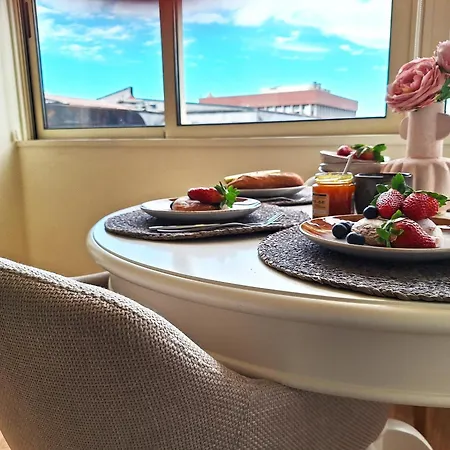 Hideaway 2 - Metro Trindade Porto